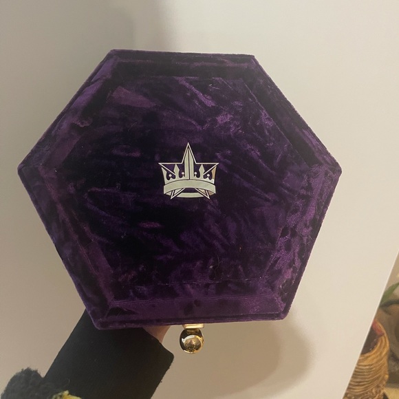 Jeffree Star BLOOD LUST eyeshadow palette - Picture 7 of 7